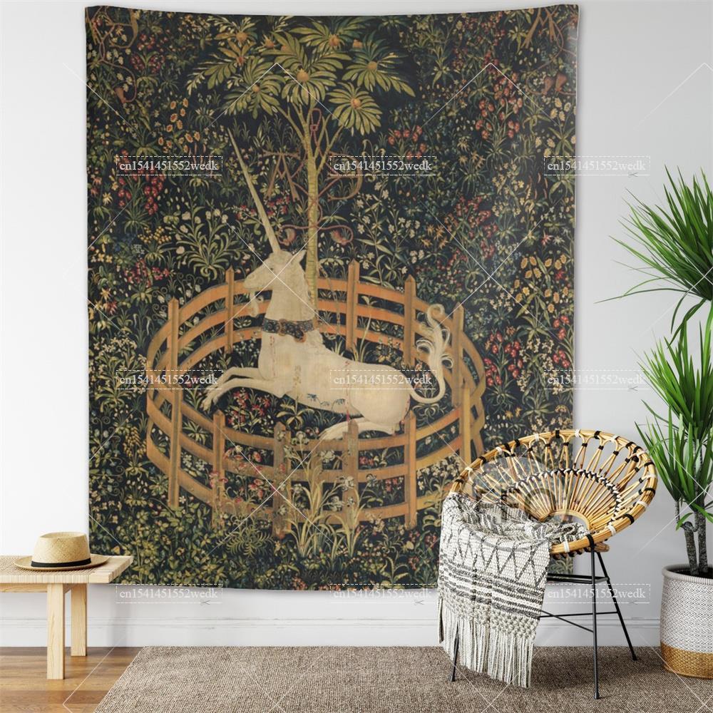 The Unicorn In Captivity Wall  - Aesthetic Tapestry recension och pris